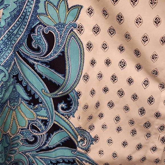 Chico’s multicolor 3/4 sleeve no iron shirt size 1 - Picture 3 of 5